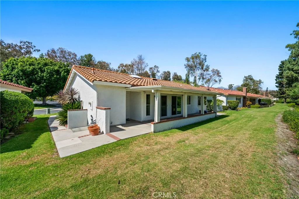 28162 Via Cernuda, Mission Viejo, California 92692 home-pic-17