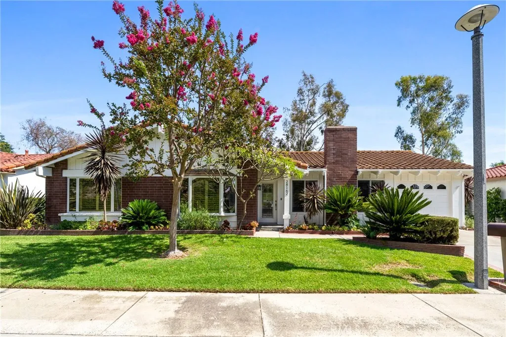 28162 Via Cernuda, Mission Viejo, California 92692 home-pic-1