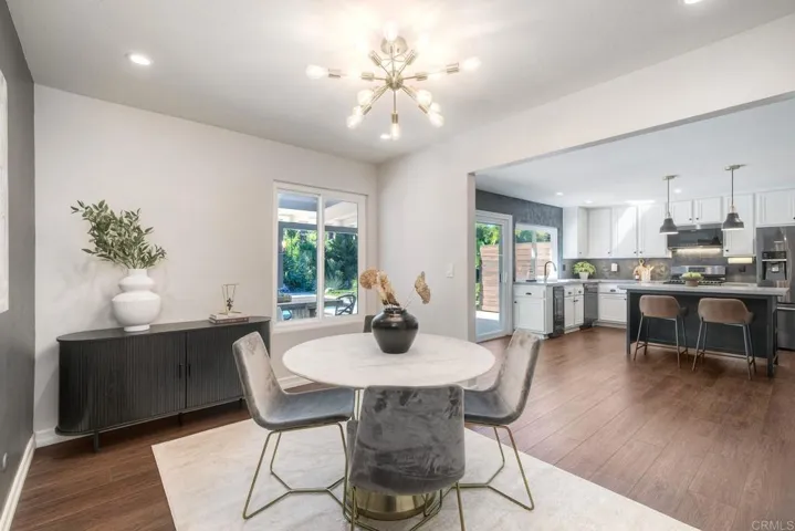 Dining Room Open to Kitchen!