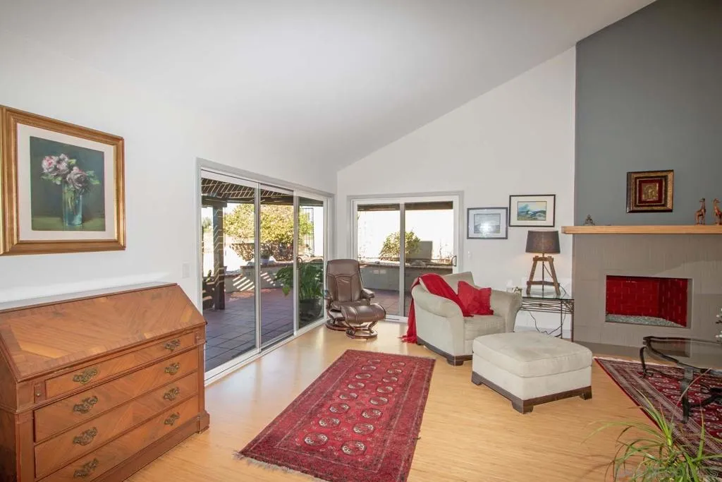 17620 Caminito Chiclayo, San Diego, California 92128 home-pic-14