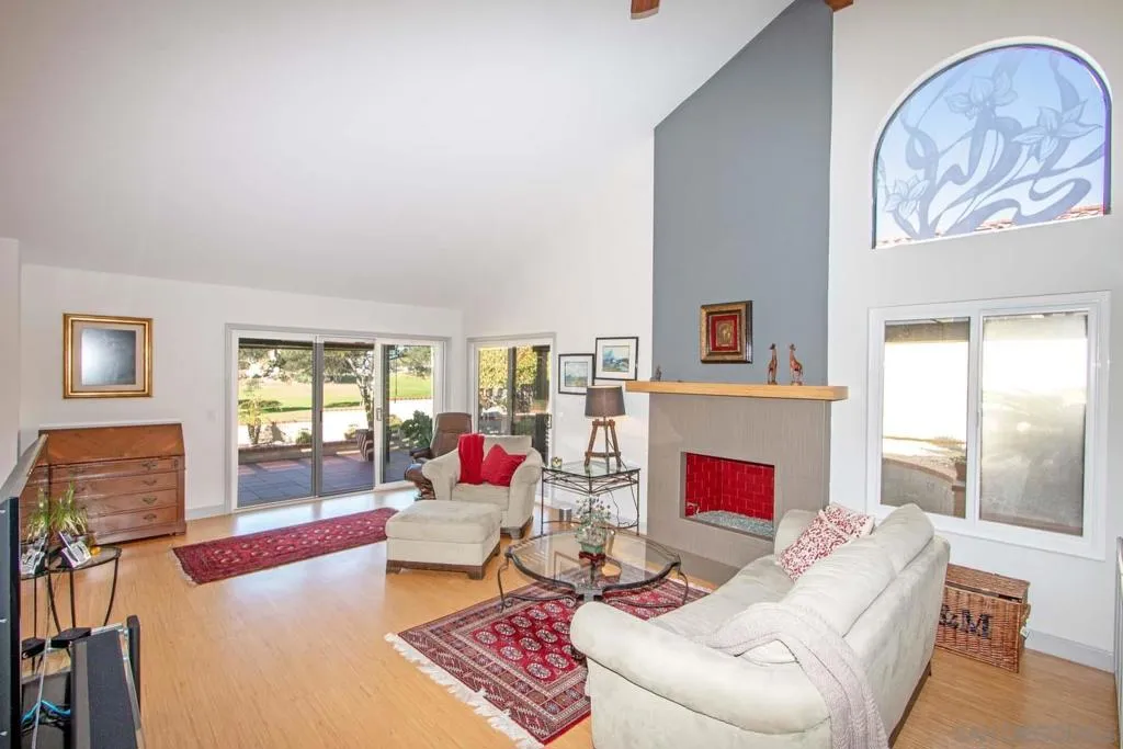 17620 Caminito Chiclayo, San Diego, California 92128 home-pic-16