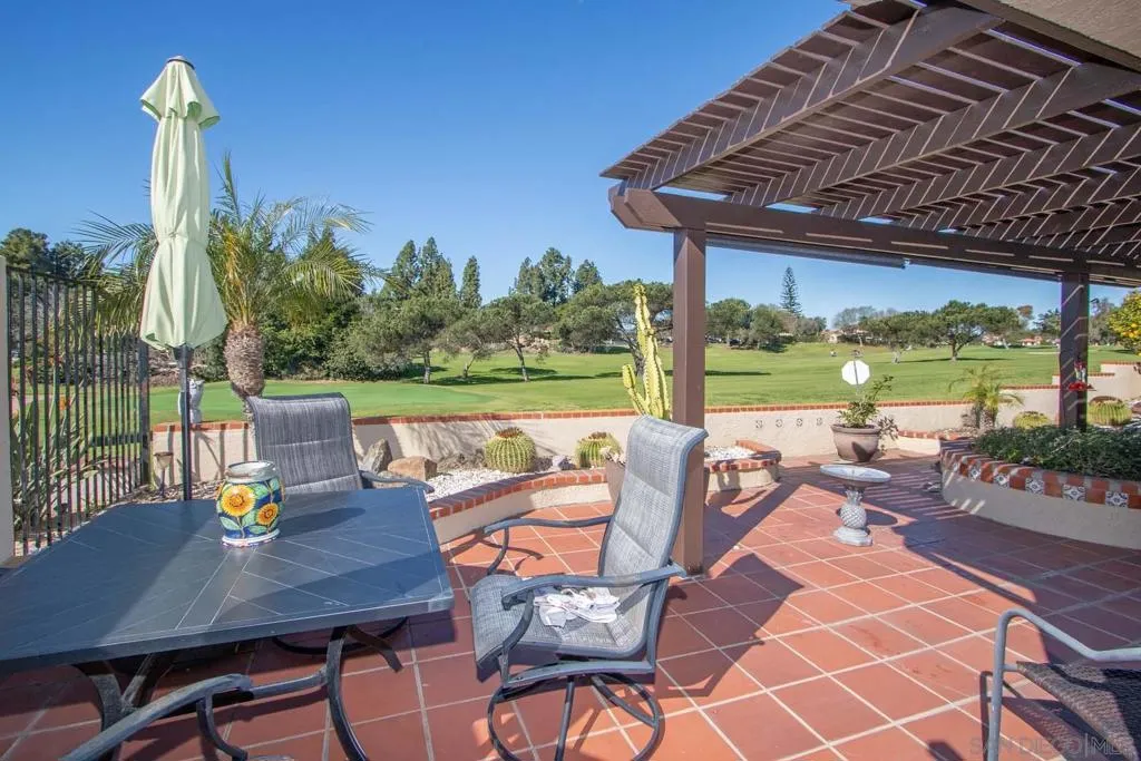 17620 Caminito Chiclayo, San Diego, California 92128 home-pic-40