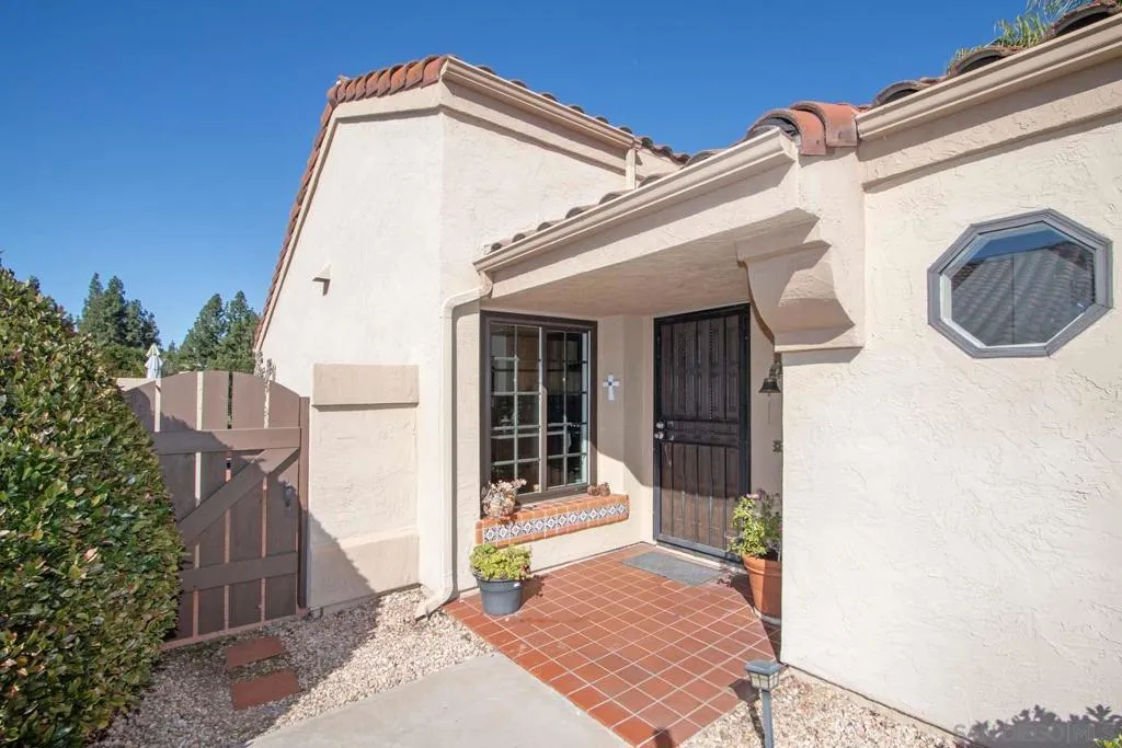 17620 Caminito Chiclayo, San Diego, California 92128 home-pic-3