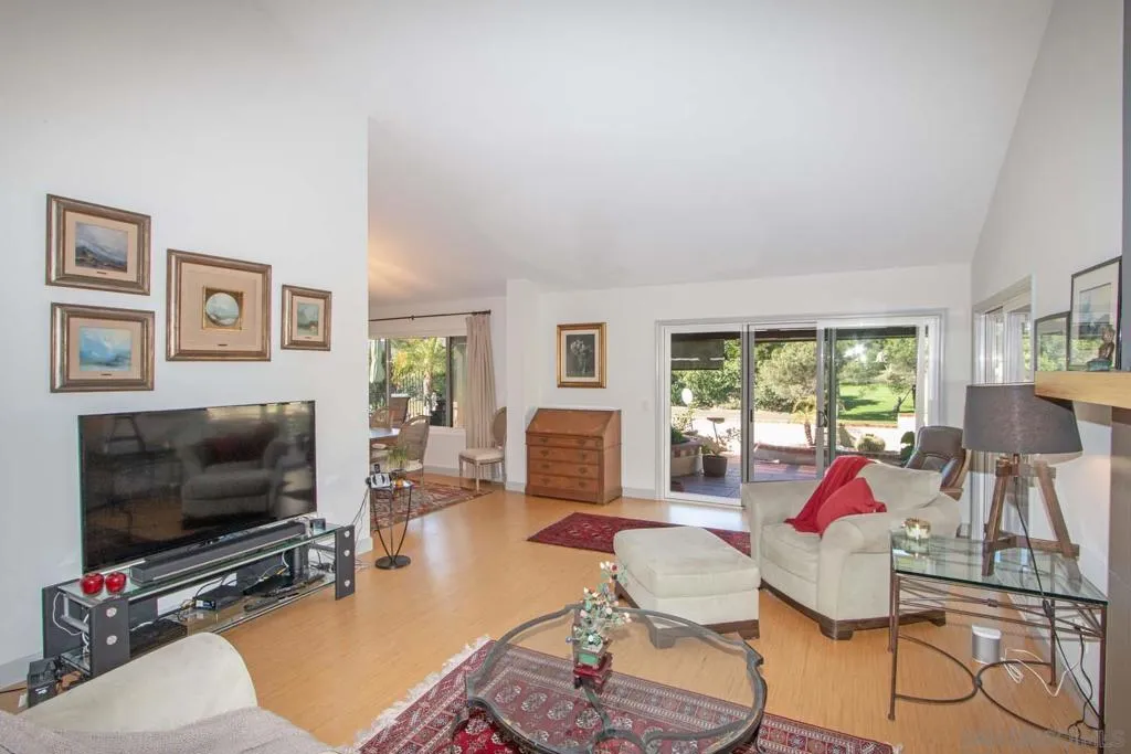 17620 Caminito Chiclayo, San Diego, California 92128 home-pic-18