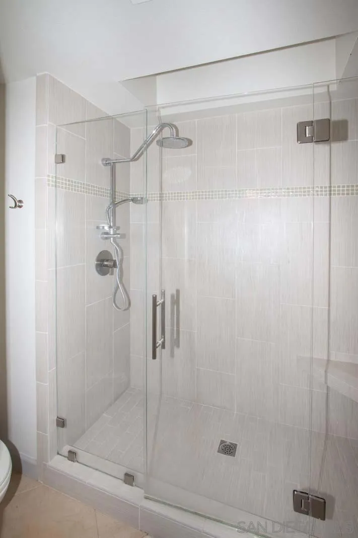 17620 Caminito Chiclayo, San Diego, California 92128 home-pic-24