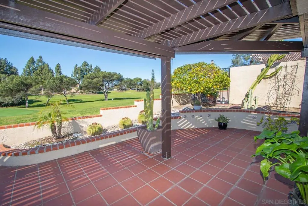 17620 Caminito Chiclayo, San Diego, California 92128 home-pic-33
