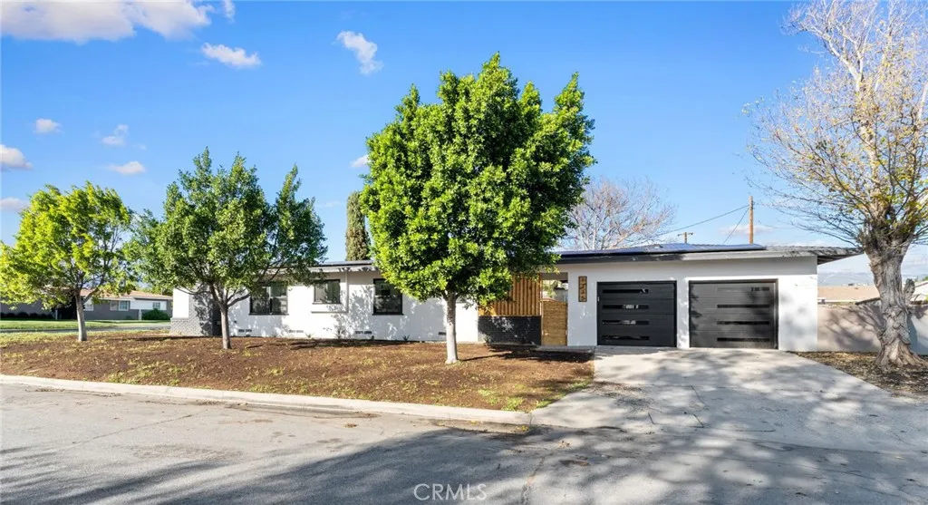 1335 N Magnolia, Rialto, California 92376 home-pic-23