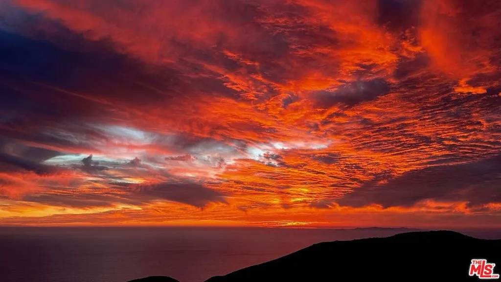 9785 Deer Creek Road, Malibu, California 90265 home-pic-67