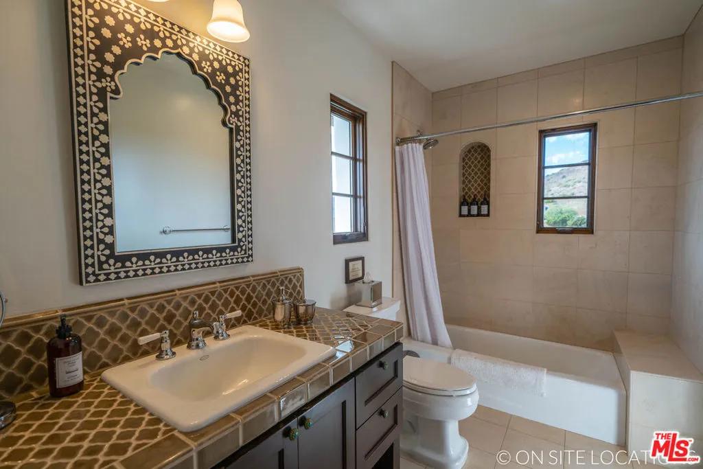 9785 Deer Creek Road, Malibu, California 90265 home-pic-41