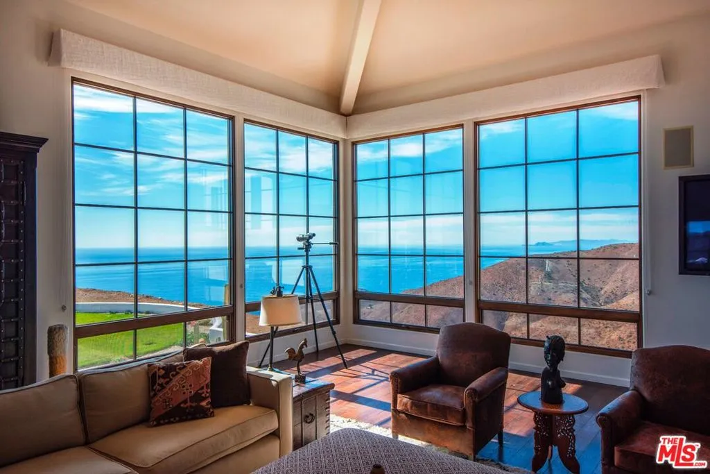 9785 Deer Creek Road, Malibu, California 90265 home-pic-11