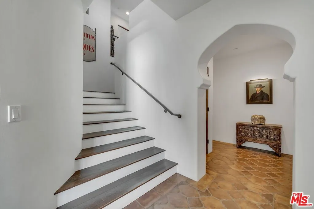 9785 Deer Creek Road, Malibu, California 90265 home-pic-23