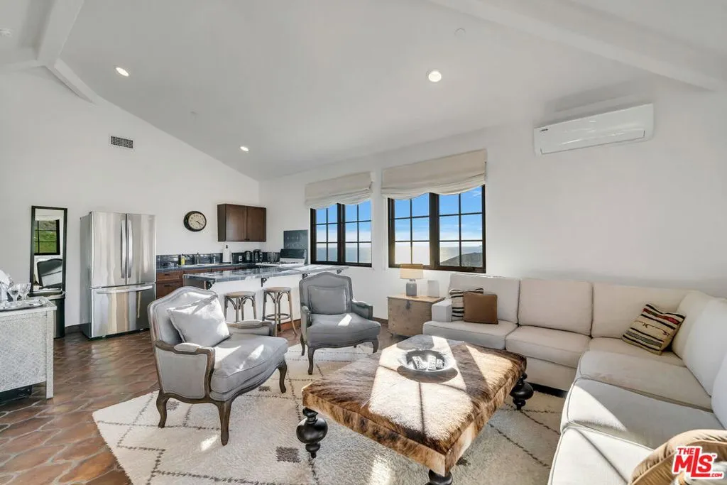 9785 Deer Creek Road, Malibu, California 90265 home-pic-31