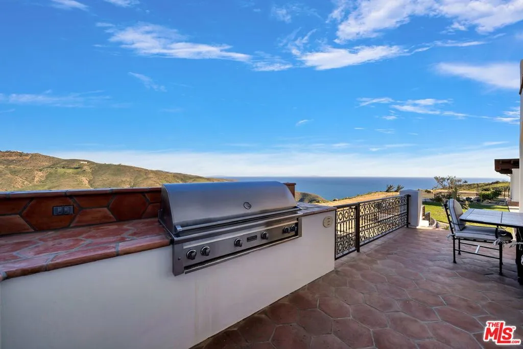 9785 Deer Creek Road, Malibu, California 90265 home-pic-56