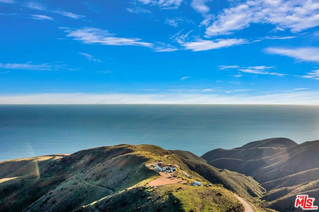 9785 Deer Creek Road, Malibu, California 90265 home-pic-2