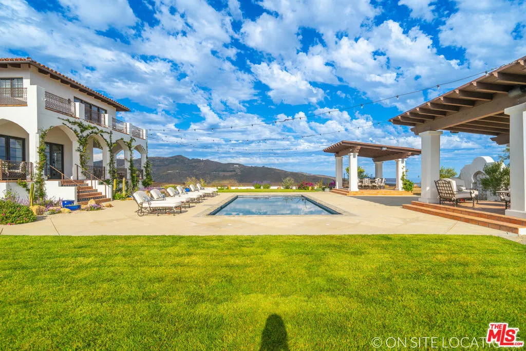 9785 Deer Creek Road, Malibu, California 90265 home-pic-55