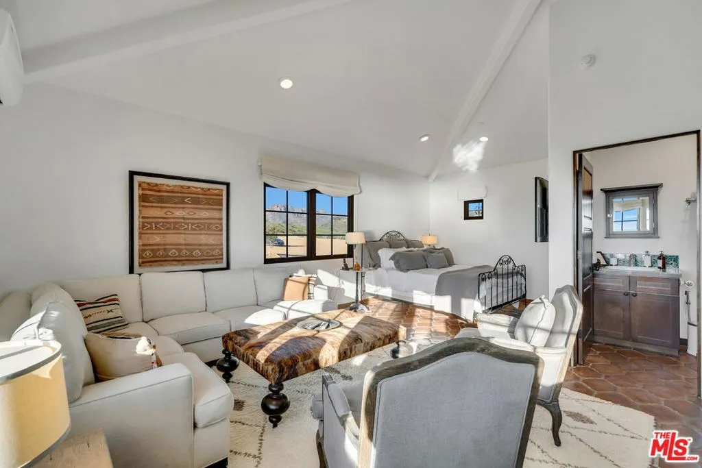 9785 Deer Creek Road, Malibu, California 90265 home-pic-32