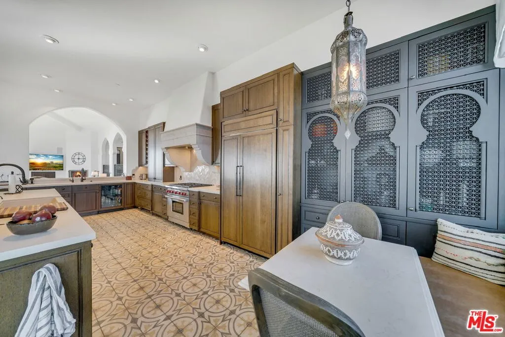 9785 Deer Creek Road, Malibu, California 90265 home-pic-18