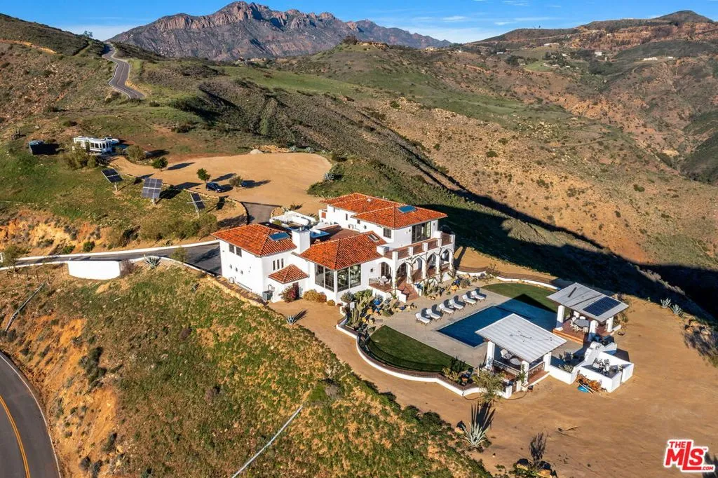 9785 Deer Creek Road, Malibu, California 90265 home-pic-3