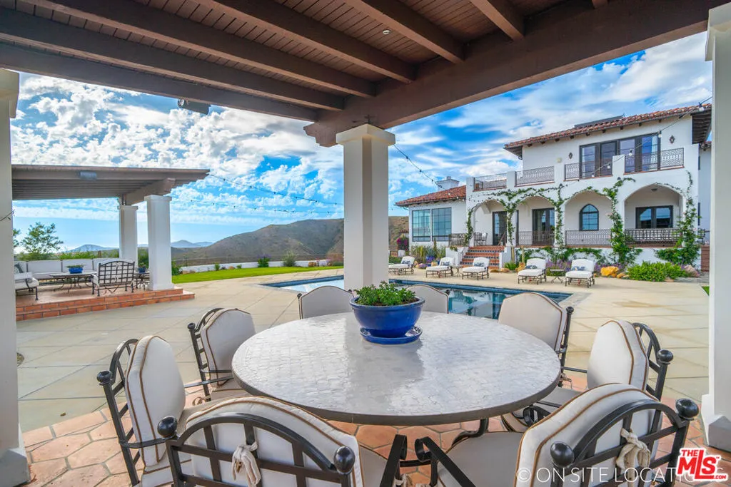 9785 Deer Creek Road, Malibu, California 90265 home-pic-49
