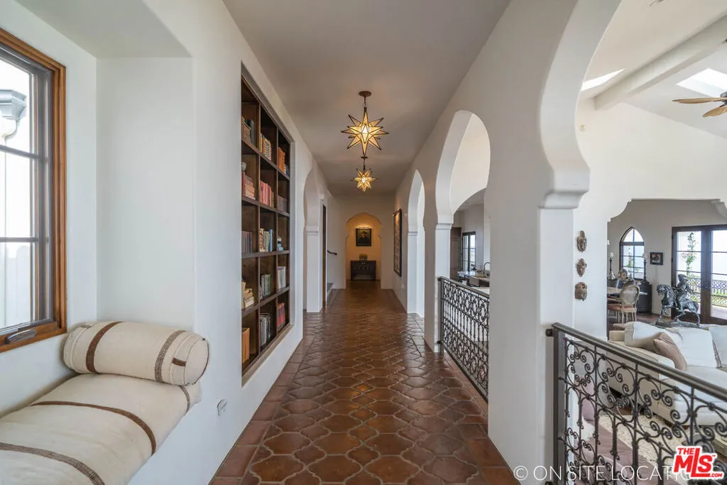 9785 Deer Creek Road, Malibu, California 90265 home-pic-14