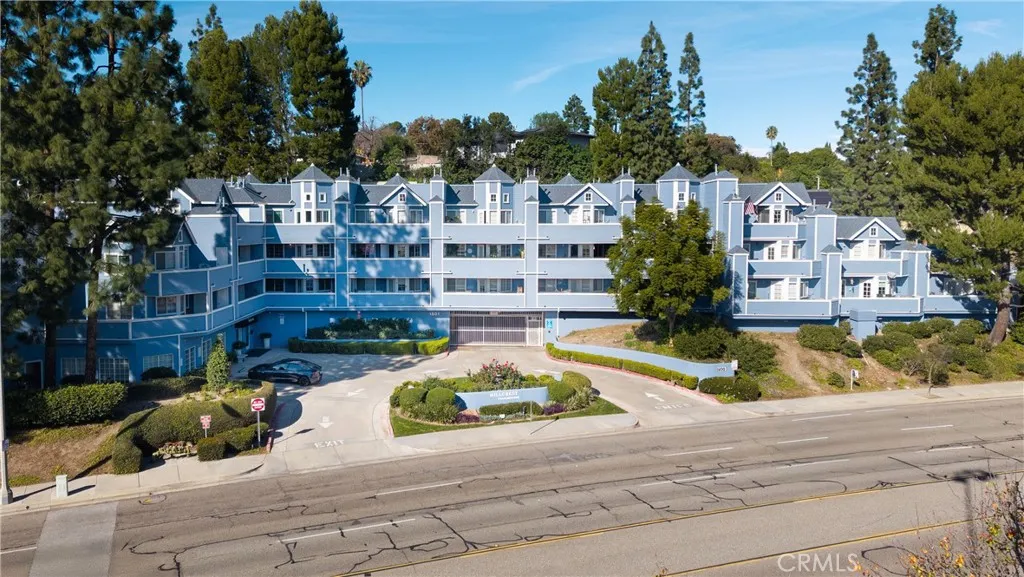 1501 N Brea Boulevard 212, Fullerton, California 92835 home-pic-3