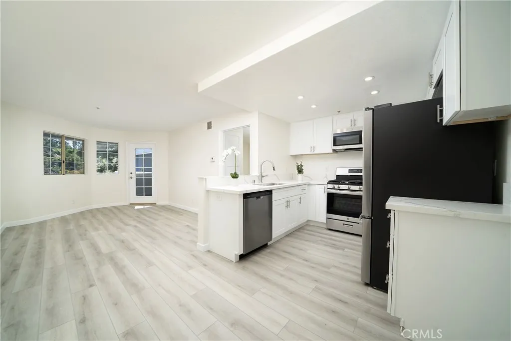 1501 N Brea Boulevard 212, Fullerton, California 92835 home-pic-7