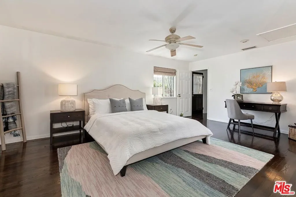 2218 S Genesee Avenue, Los Angeles, California 90016 home-pic-16