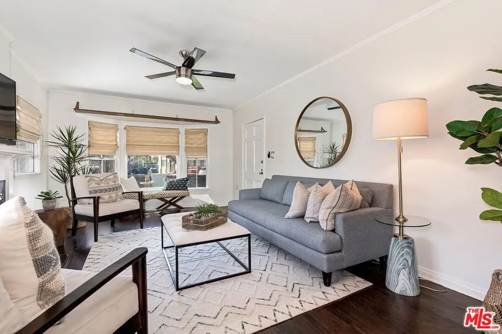 2218 S Genesee Avenue, Los Angeles, California 90016 home-pic-7
