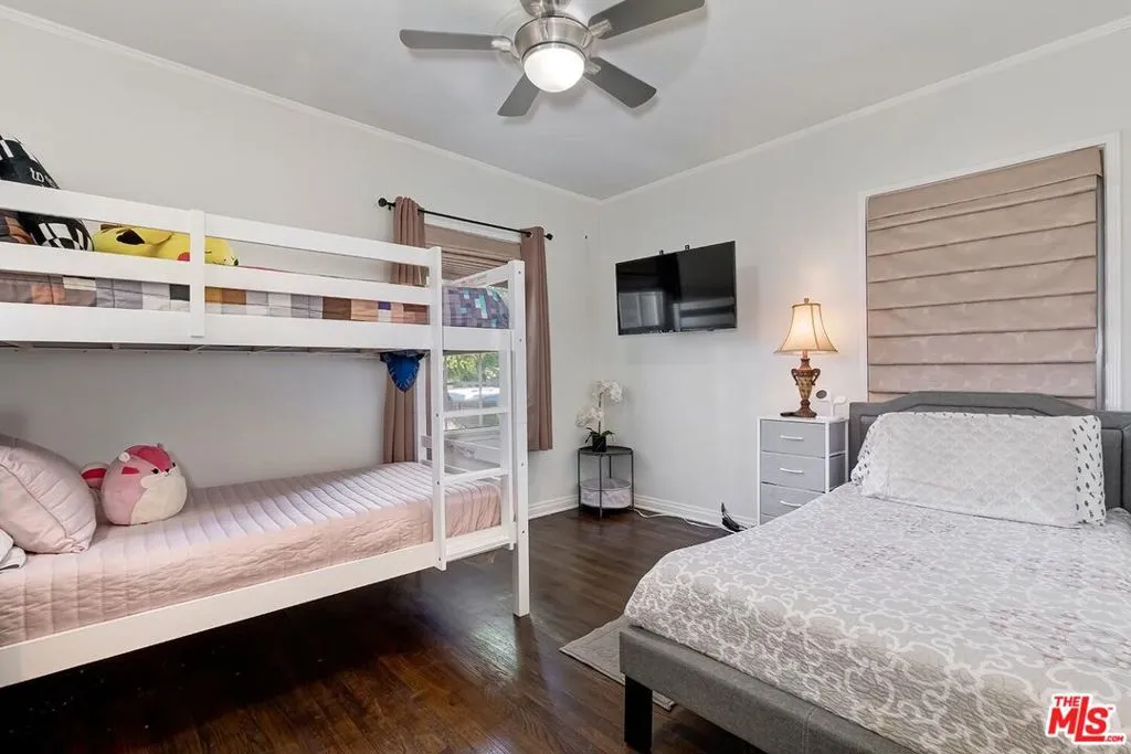 2218 S Genesee Avenue, Los Angeles, California 90016 home-pic-19