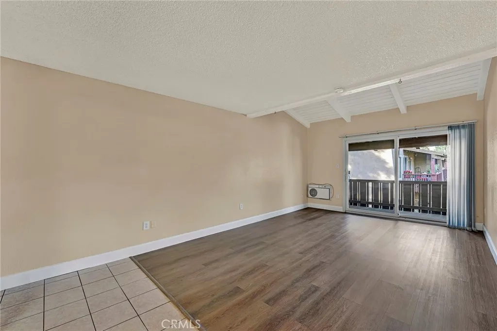 1010 W Macarthur Boulevard 55, Santa Ana, California 92707 home-pic-17