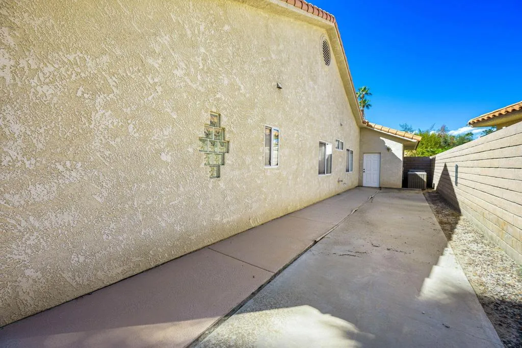 404 Links Drive, Palm Desert, California 92211 home-pic-33