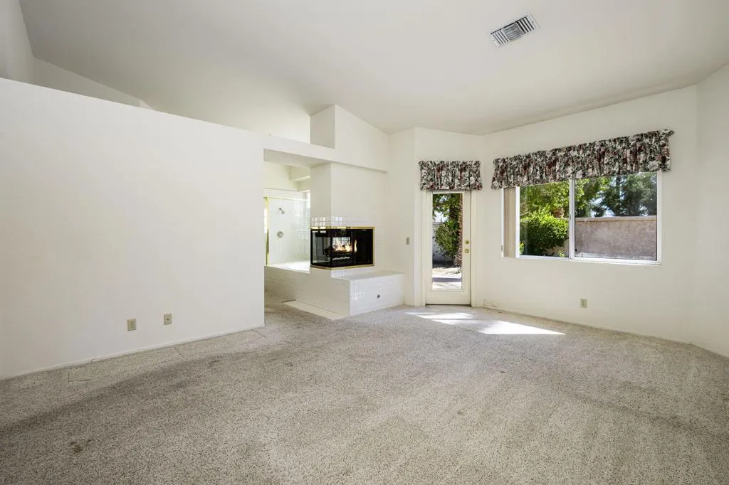 404 Links Drive, Palm Desert, California 92211 home-pic-20