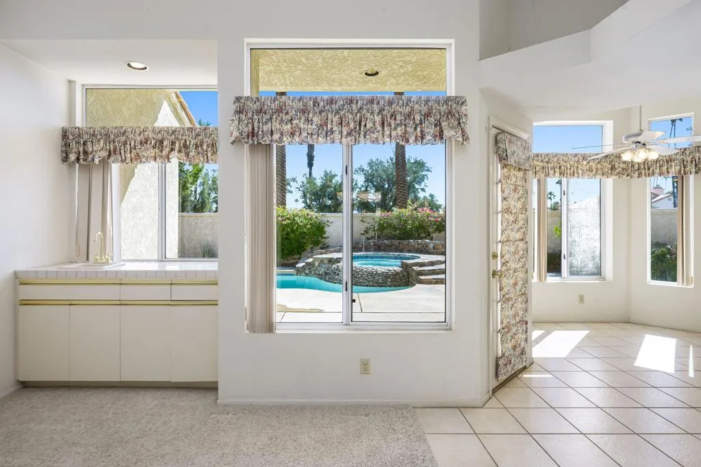 404 Links Drive, Palm Desert, California 92211 home-pic-10