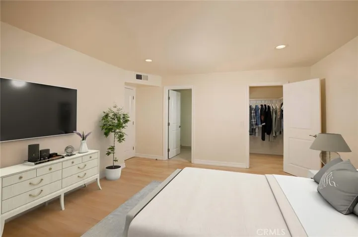 Master Bedroom (Virtually staged)