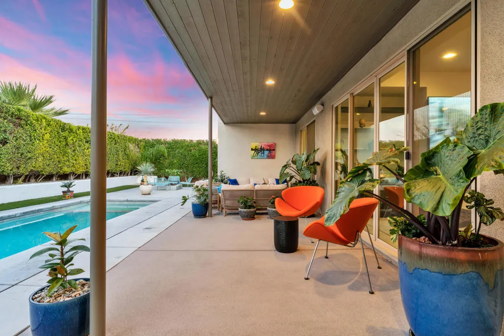 1658 Ava Court, Palm Springs, California 92262 home-pic-65