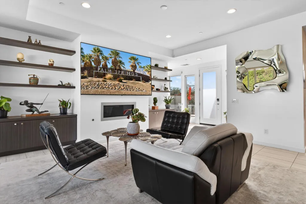 1658 Ava Court, Palm Springs, California 92262 home-pic-10