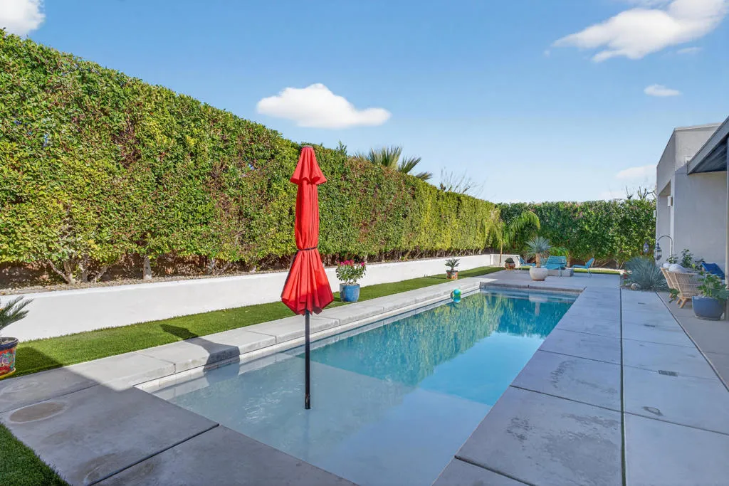 1658 Ava Court, Palm Springs, California 92262 home-pic-21