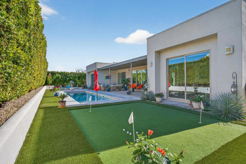 1658 Ava Court, Palm Springs, California 92262 home-pic-20