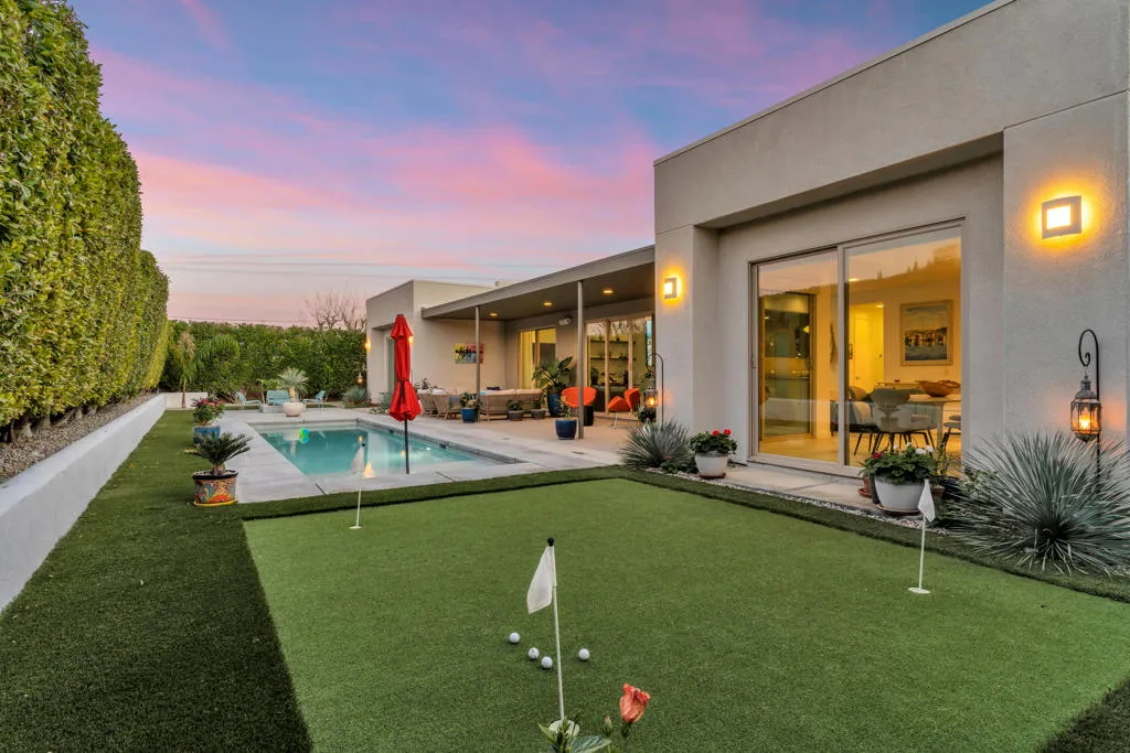 1658 Ava Court, Palm Springs, California 92262 home-pic-67