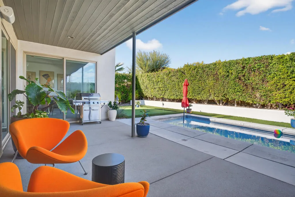 1658 Ava Court, Palm Springs, California 92262 home-pic-16