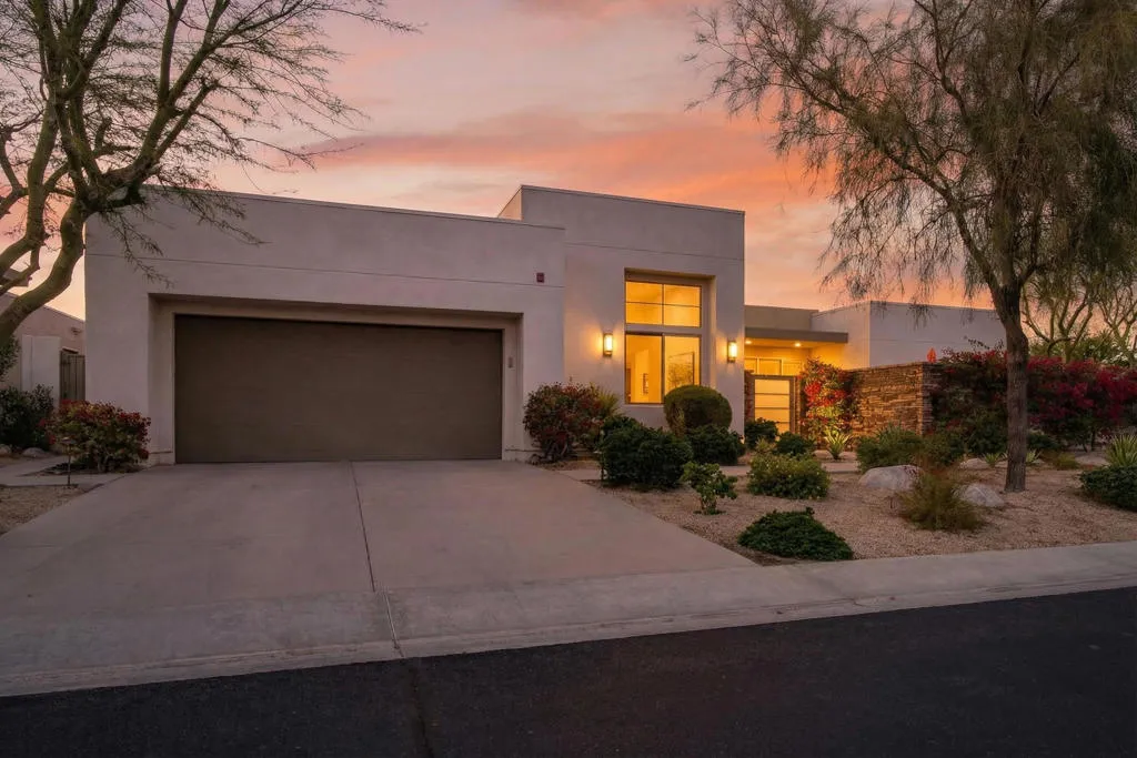 1658 Ava Court, Palm Springs, California 92262 home-pic-3