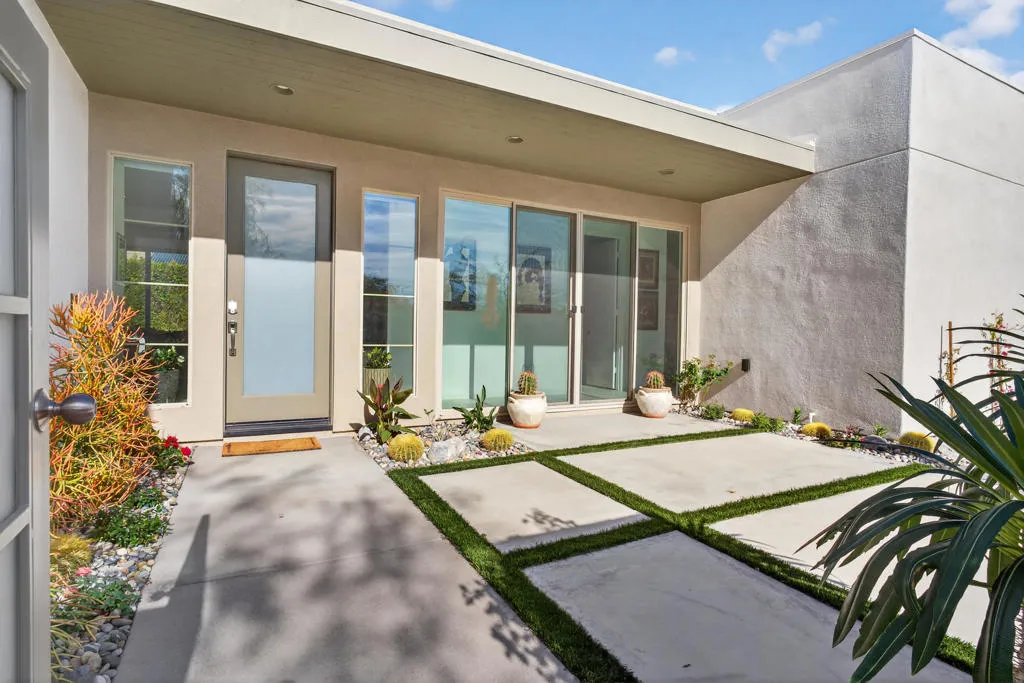 1658 Ava Court, Palm Springs, California 92262 home-pic-6