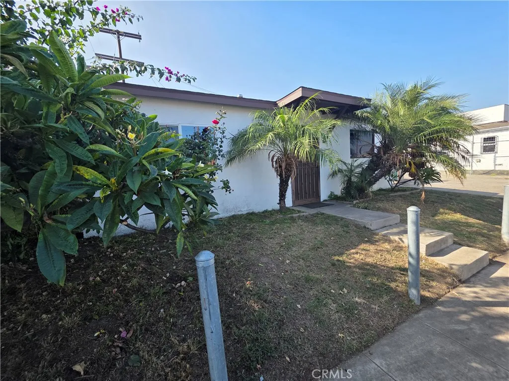 8858 Flower, Bellflower, California 90706 home-pic-1