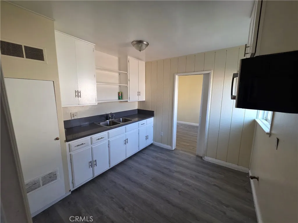 8858 Flower, Bellflower, California 90706 home-pic-9