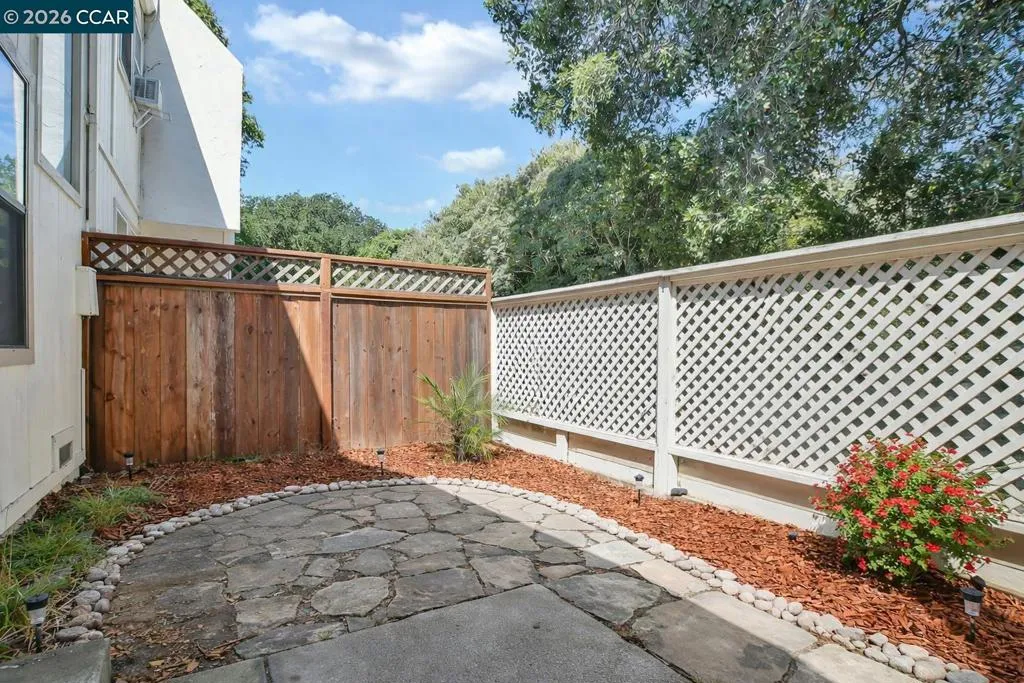 130 Creekside Ct, El Sobrante, California 94803 home-pic-20