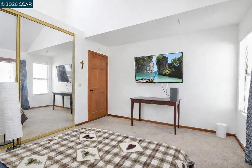 130 Creekside Ct, El Sobrante, California 94803 home-pic-16