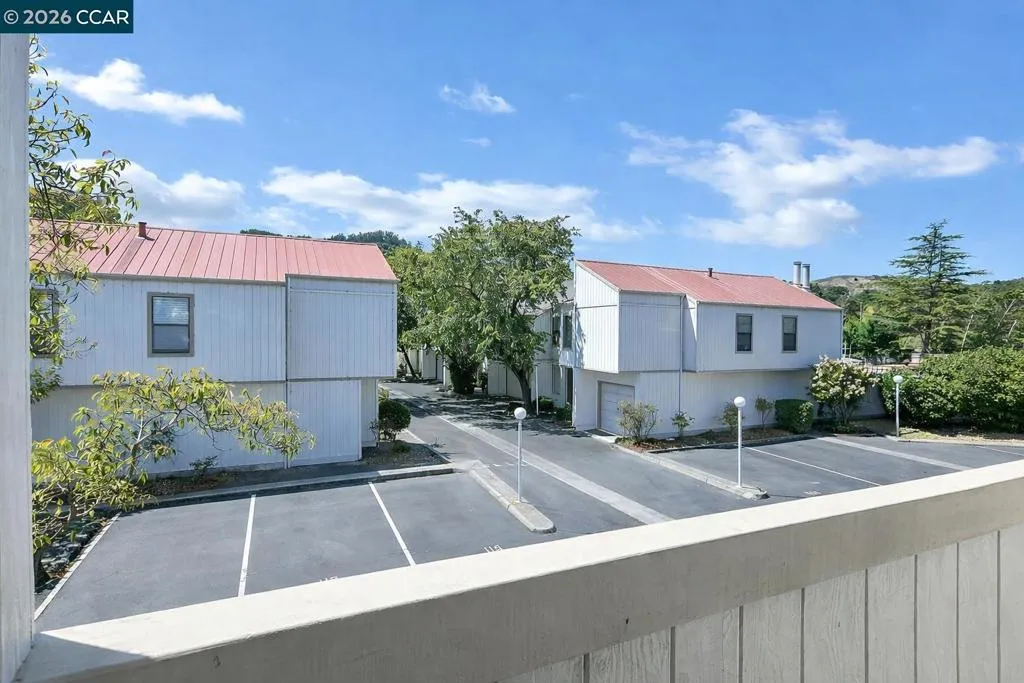 130 Creekside Ct, El Sobrante, California 94803 home-pic-22
