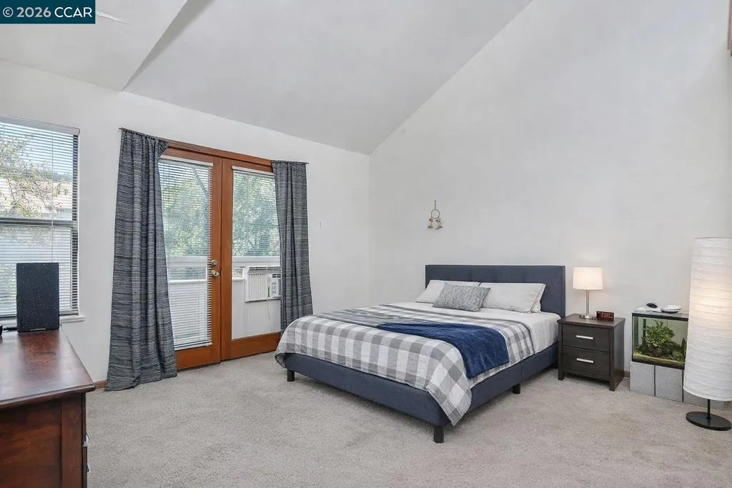 130 Creekside Ct, El Sobrante, California 94803 home-pic-17