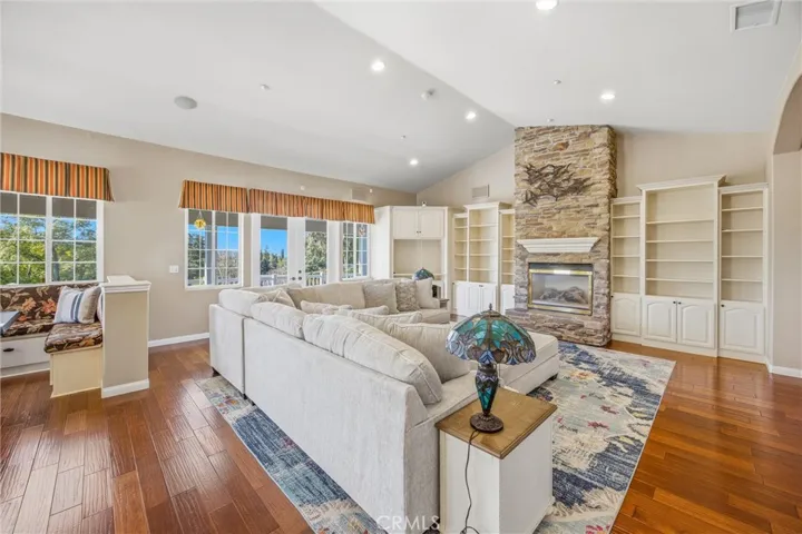 31027 E Sunset Drive N, Redlands, California 92373