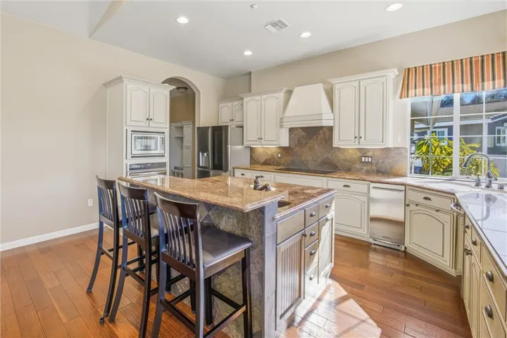 31027 E Sunset Drive N, Redlands, California 92373
